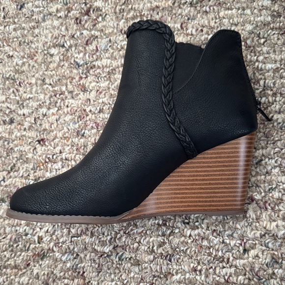 Maurices Sleek Black Ankle Boots - Picture 2 of 8
